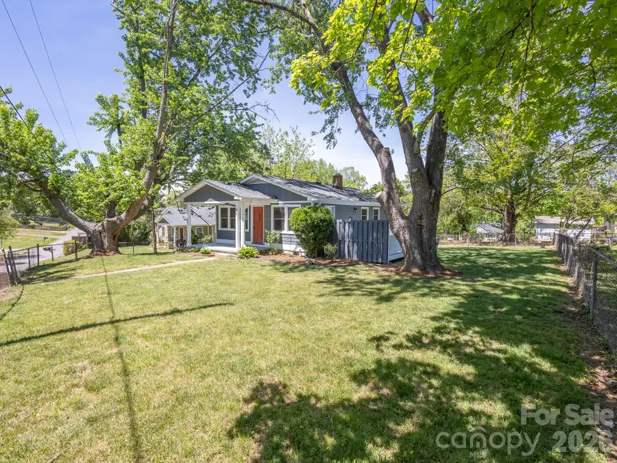 40 Oakley Road, Asheville, NC 28803 - #2