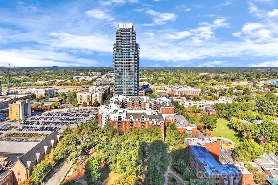 210 N Church Street #1512, Charlotte, NC 28202 - #3