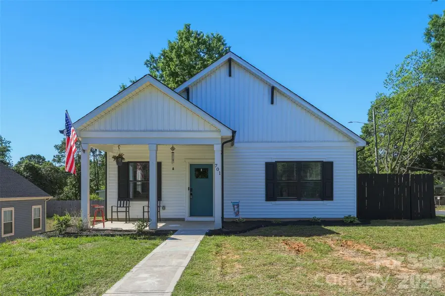 701 E 3rd Avenue, Gastonia, NC 28054 - #2