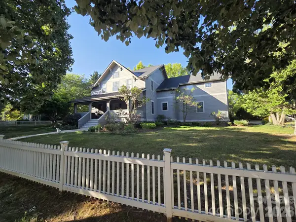 1066 Columbine Road, Asheville, NC 28803