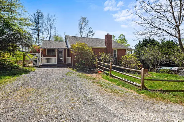 1271 Upper Brush Creek Road, Fairview, NC 28730