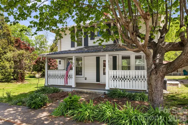 79 Walnut Street, Hot Springs, NC 28743