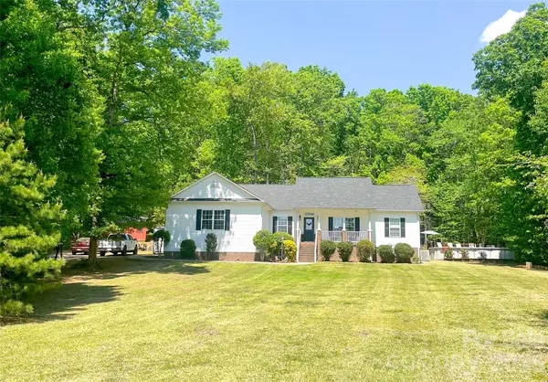 15877 Mallory Lane, Mount Pleasant, NC 28124