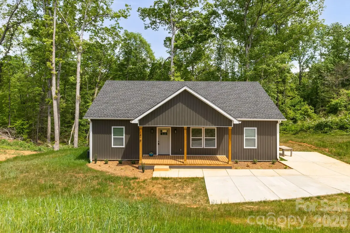 1475 32nd Street Sw, Hickory, NC 28602 - #1