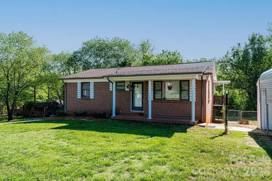 2649 Westview Acres Street, Hickory, NC 28601 - #3