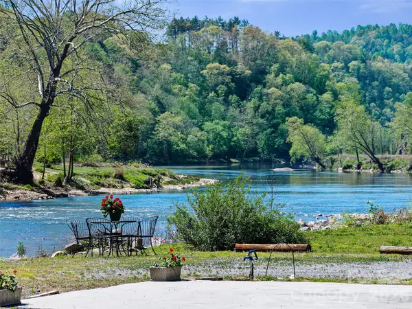 150 Rollins Road #1 & 2, Marshall, NC 28753