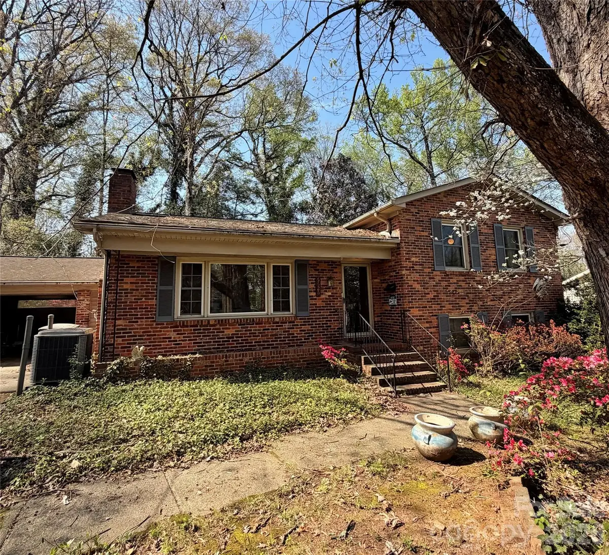 5626 Londonderry Road, Charlotte, NC 28210 - #1