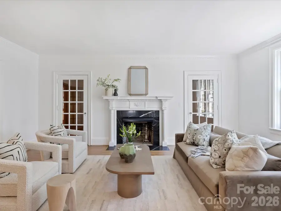 242 Hillside Avenue, Charlotte, NC 28209 - #3