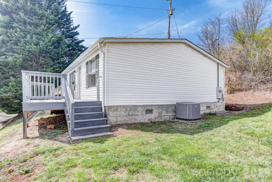 10 Lands End Drive, Candler, NC 28715 - #2