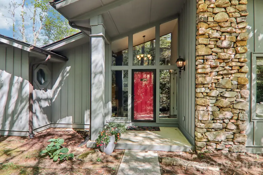 817 Greenwood Drive, Hendersonville, NC 28791 - #2