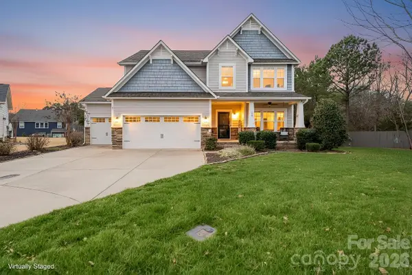 1007 Pine Bark Place, Matthews, NC 28104