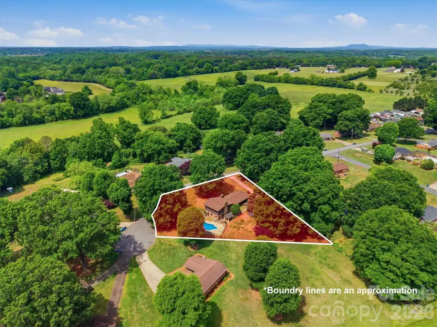 3634 Brookwood Drive, Maiden, NC 28650 - #2