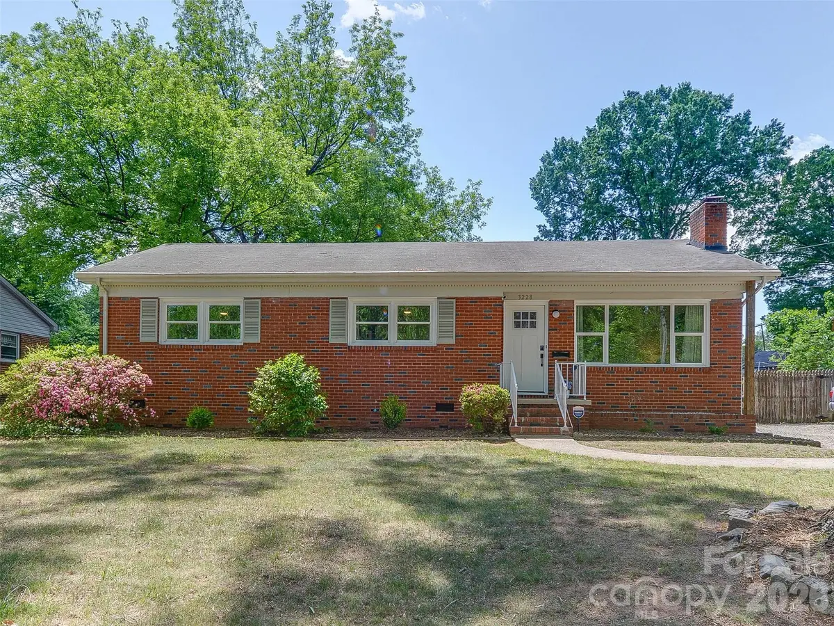 3228 Wicklow Place, Charlotte, NC 28205 - #1