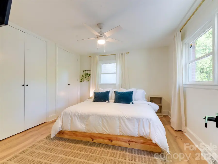 3228 Wicklow Place, Charlotte, NC 28205 - #3