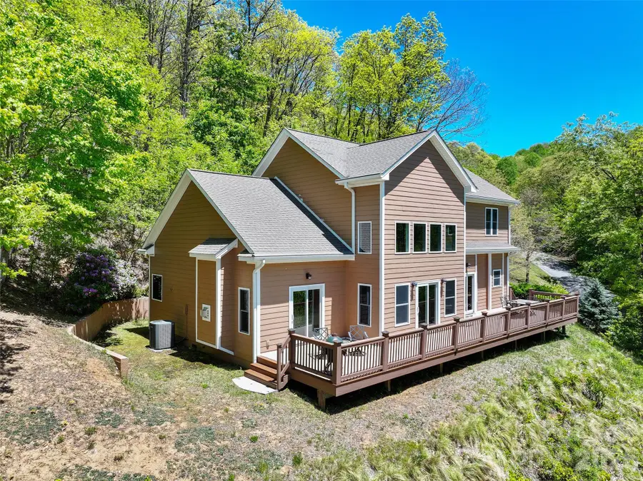 1033 Presidential Drive, Waynesville, NC 28786 - #2