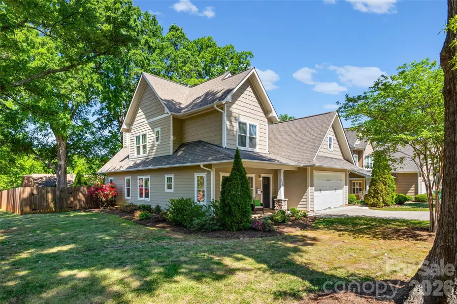 2562 Roseview Lane, Charlotte, NC 28205 - #2