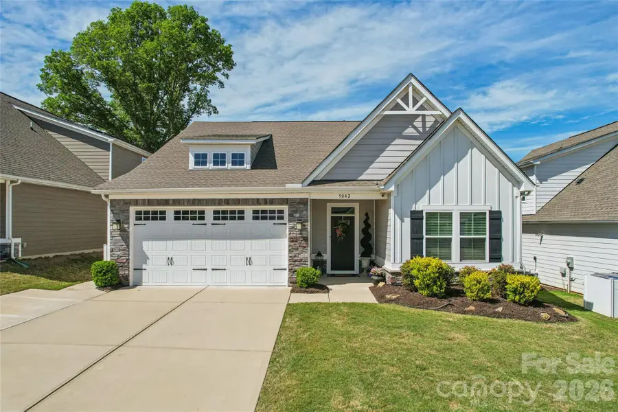 5042 Summer Surprise Lane, Charlotte, NC 28215 - #2