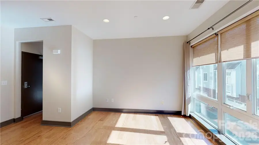 2200 Lyndhurst Avenue #105, Charlotte, NC 28203 - #3