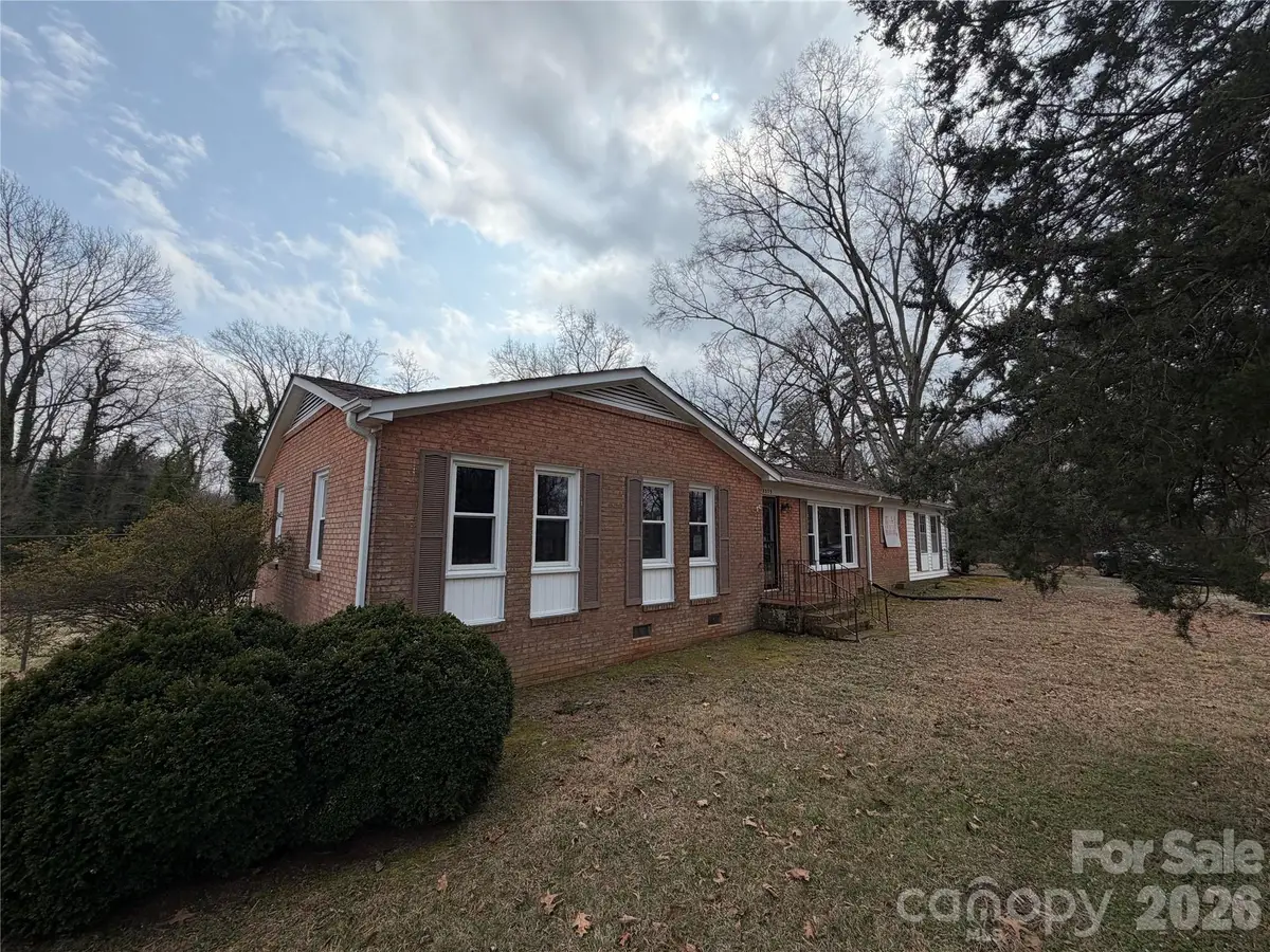 8315 Westbourne Drive, Charlotte, NC 28216 - #1