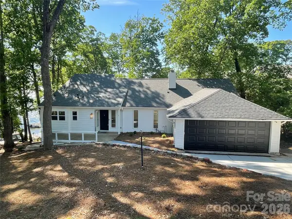 7015 Chelsea Day Lane, Tega Cay, SC 29708