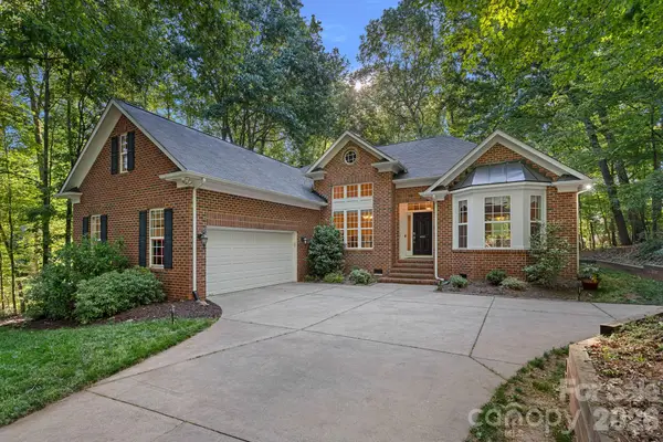 4932 Derbyshire Drive, Charlotte, NC 28270