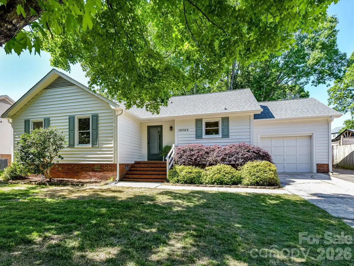 10909 Tradewinds Lane, Charlotte, NC 28226 - #1