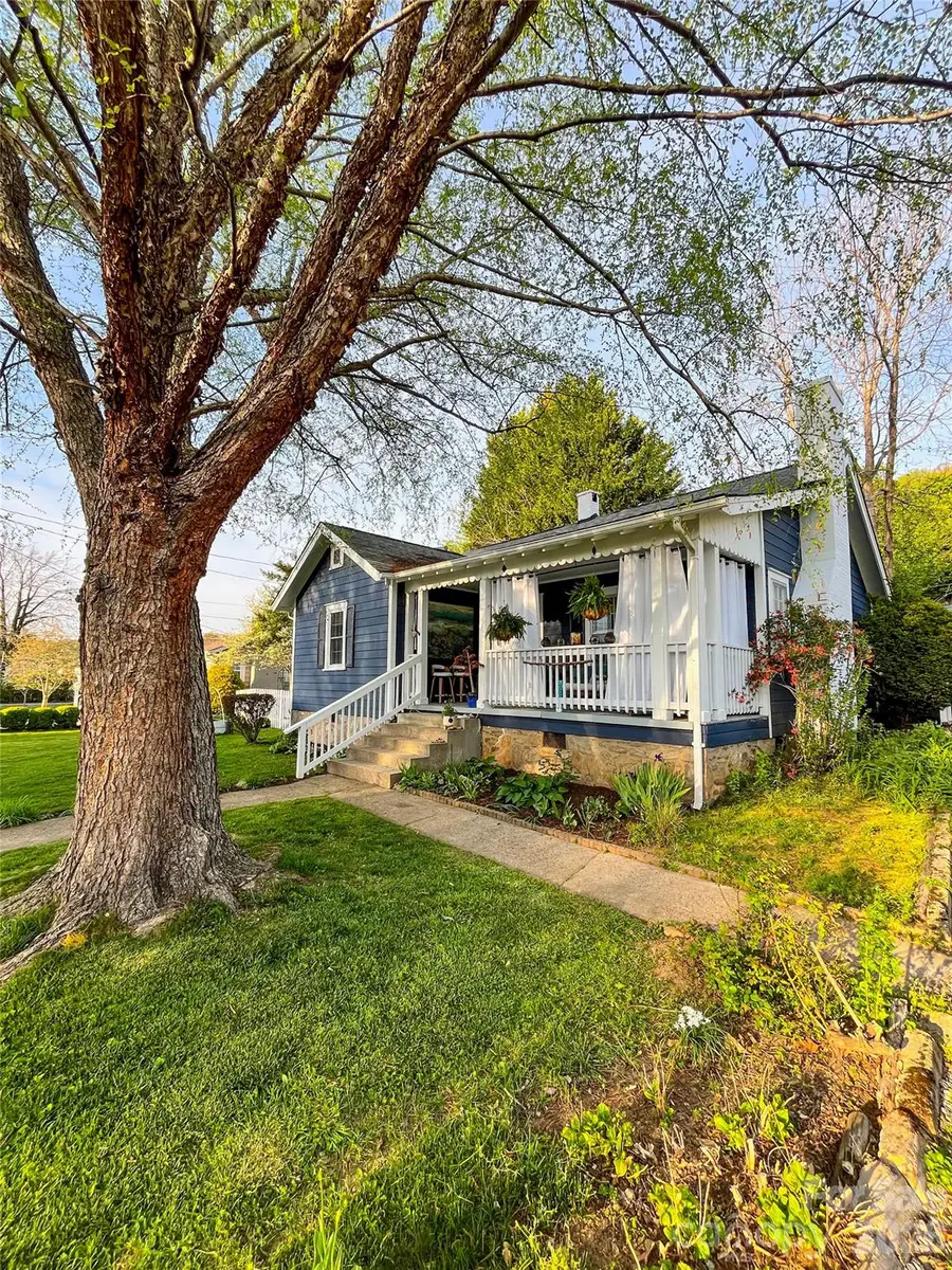 271 Brook Street, Waynesville, NC 28786 - #3