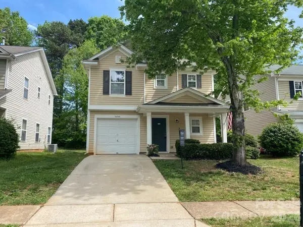 10242 Hugue Way, Charlotte, NC 28214