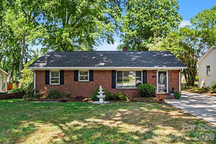 955 Hickory Nut Street, Charlotte, NC 28205 - #2