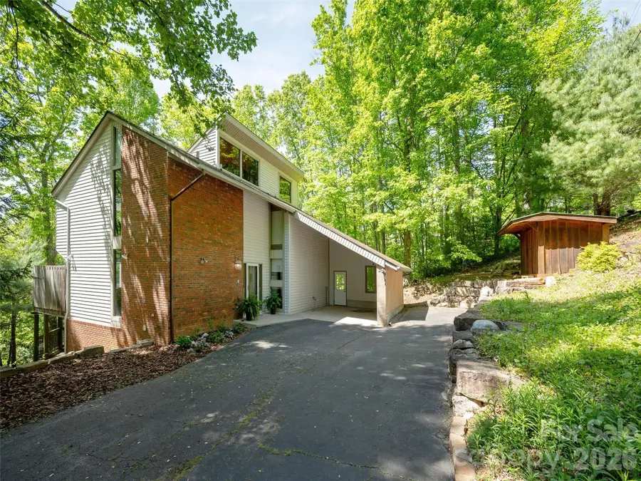 142 Sequoyah Hills Drive, Fletcher, NC 28732 - #2