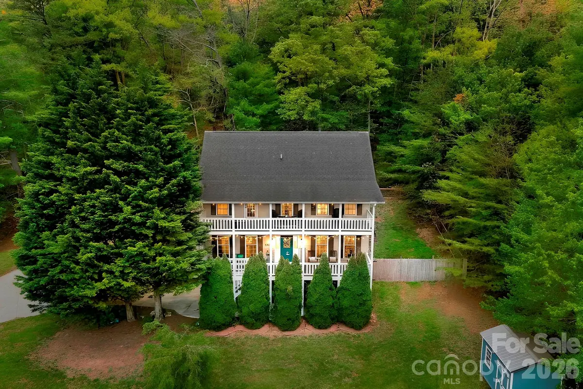 10 Country Road, Hendersonville, NC 28791 - #1