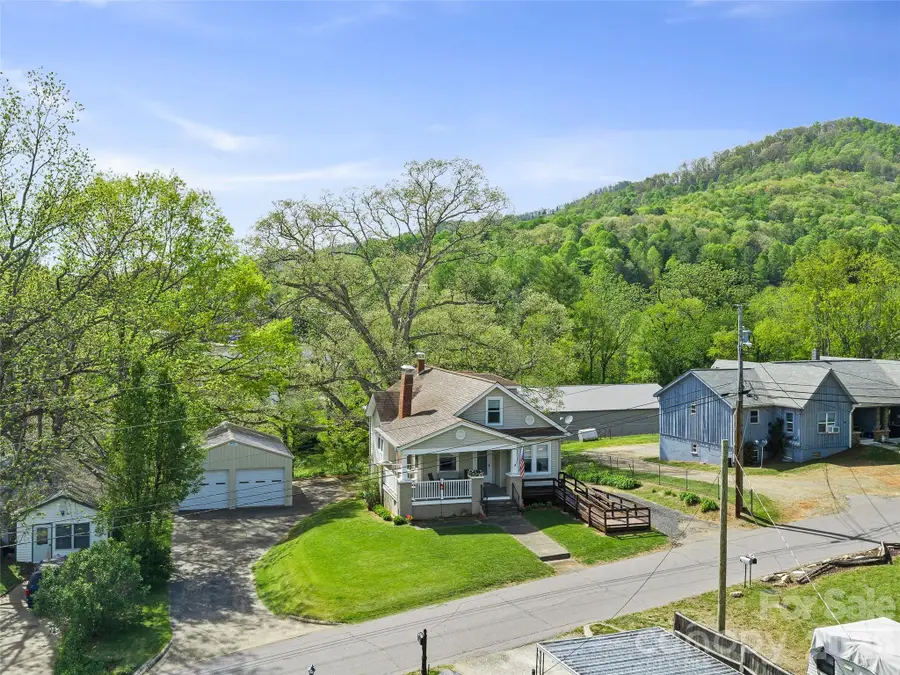 45 Summit Street, Burnsville, NC 28714 - #3