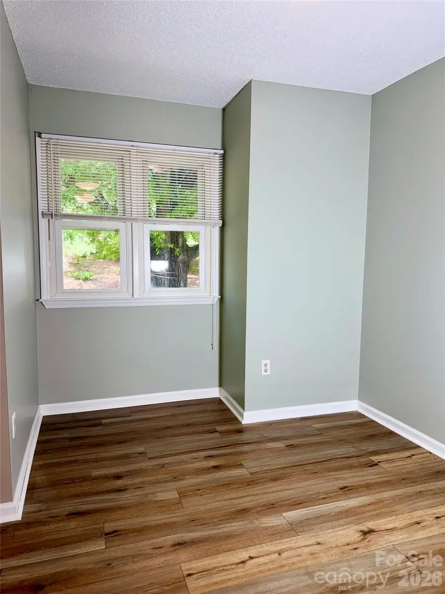 8 Creekside Lane, Asheville, NC 28803 - #3