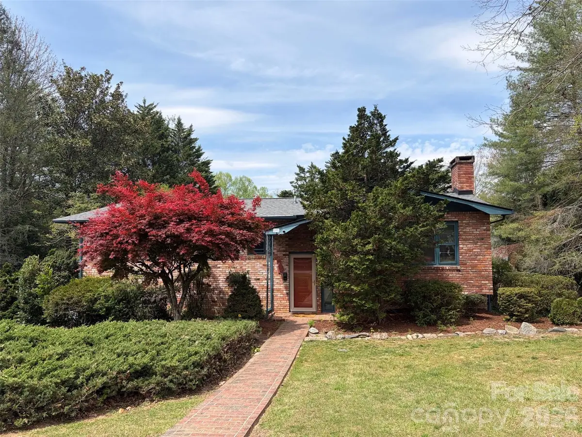 122 W Sweetbriar Lane, Etowah, NC 28729 - #1