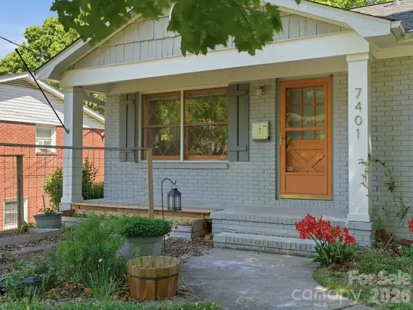 7401 Woodstream Drive, Charlotte, NC 28210