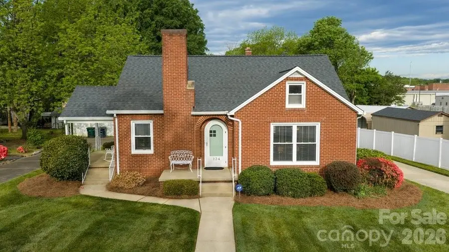 124 Rumple Street, Troutman, NC 28166 - #2