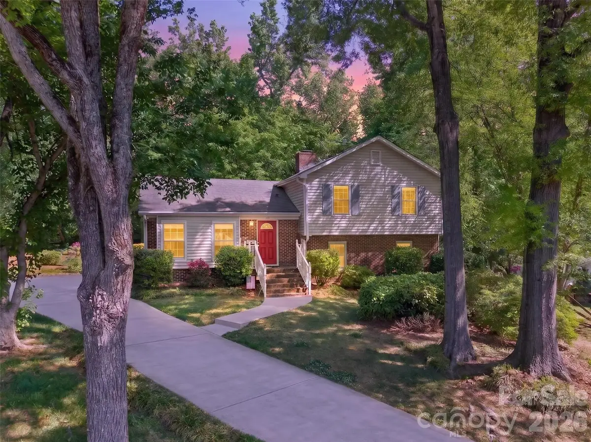 1511 Ormsby Court, Charlotte, NC 28211 - #1