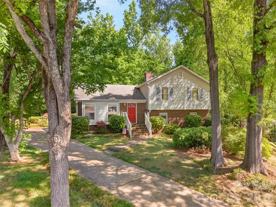 1511 Ormsby Court, Charlotte, NC 28211 - #2