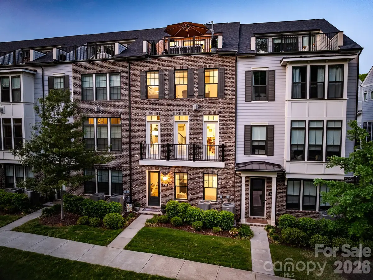 2547 Deacon Avenue, Charlotte, NC 28204 - #1