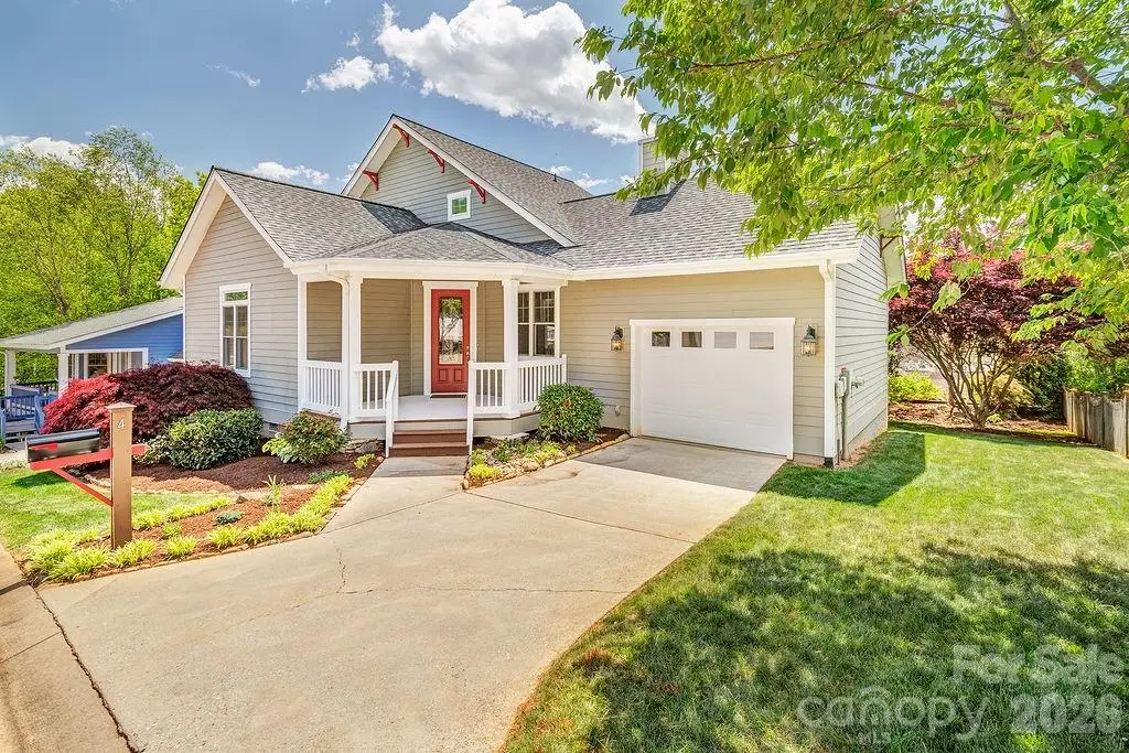 4 Olde Cottage Lane, Asheville, NC 28803 - #1