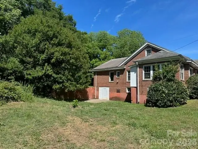 1407 E Marion Street, Shelby, NC 28152 - #2