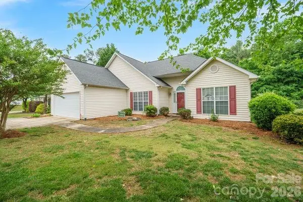 1236 Midlake Road, Kannapolis, NC 28083