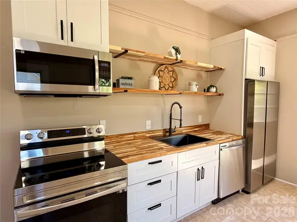 18 Midway Street, Granite Falls, NC 28630