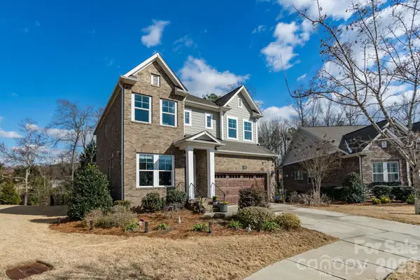 1124 Greenbridge Drive, Matthews, NC 28105