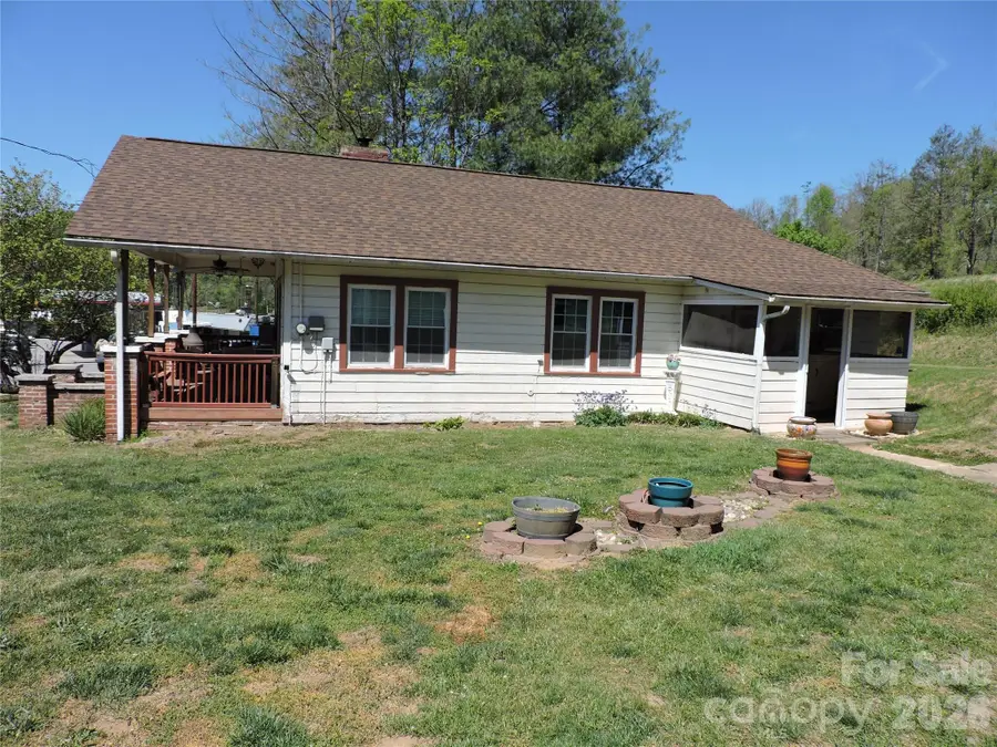 4 Carter Road, Weaverville, NC 28787 - #3