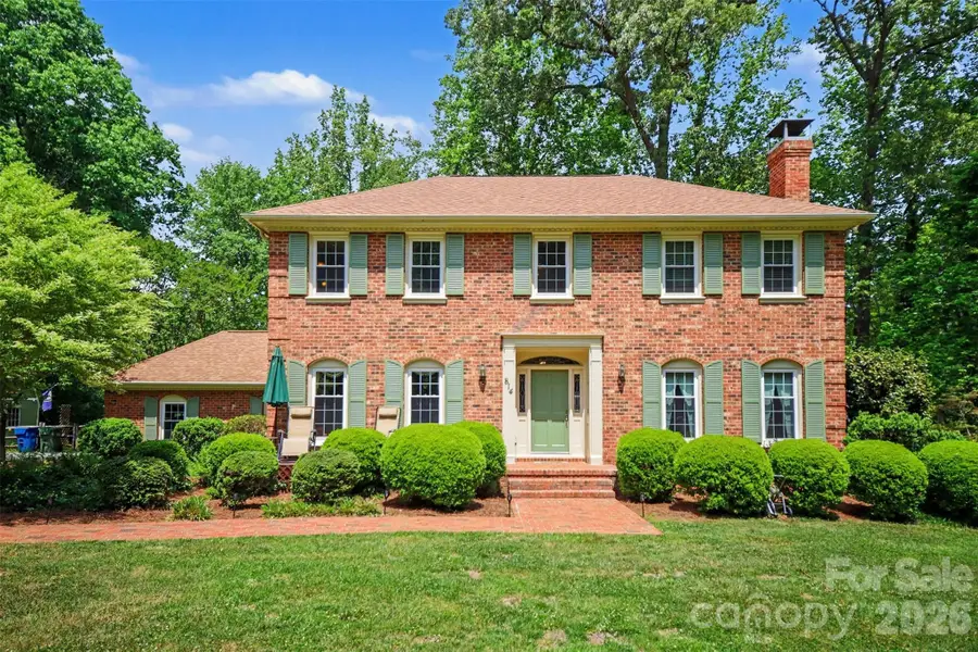 814 S Main Street, Mount Holly, NC 28120 - #2