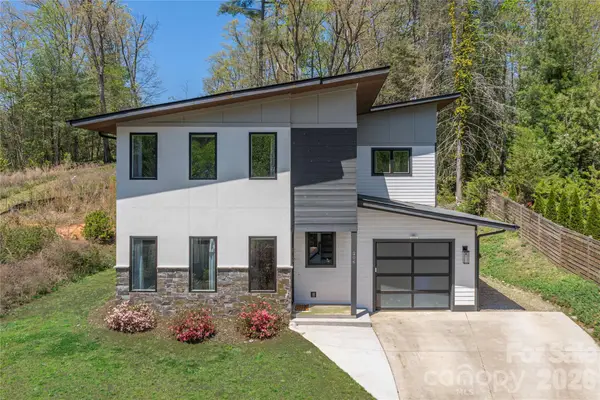 206 Torch Light Way, Asheville, NC 28806