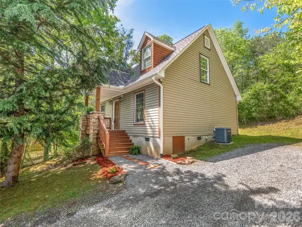 19 Stone Cottage Road, Asheville, NC 28806