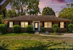 7040 Idlewild Road, Charlotte, NC 28212