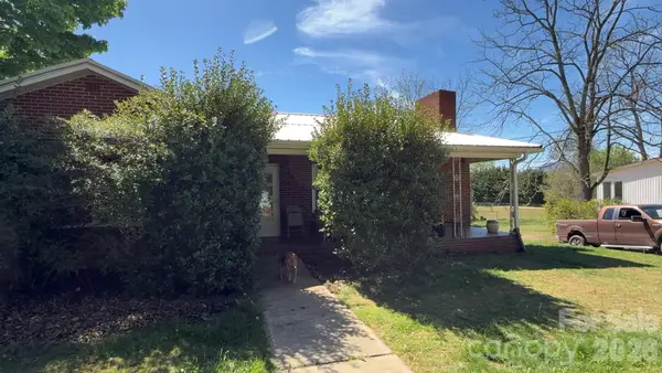 1582 Dutch Cove Road, Canton, NC 28716